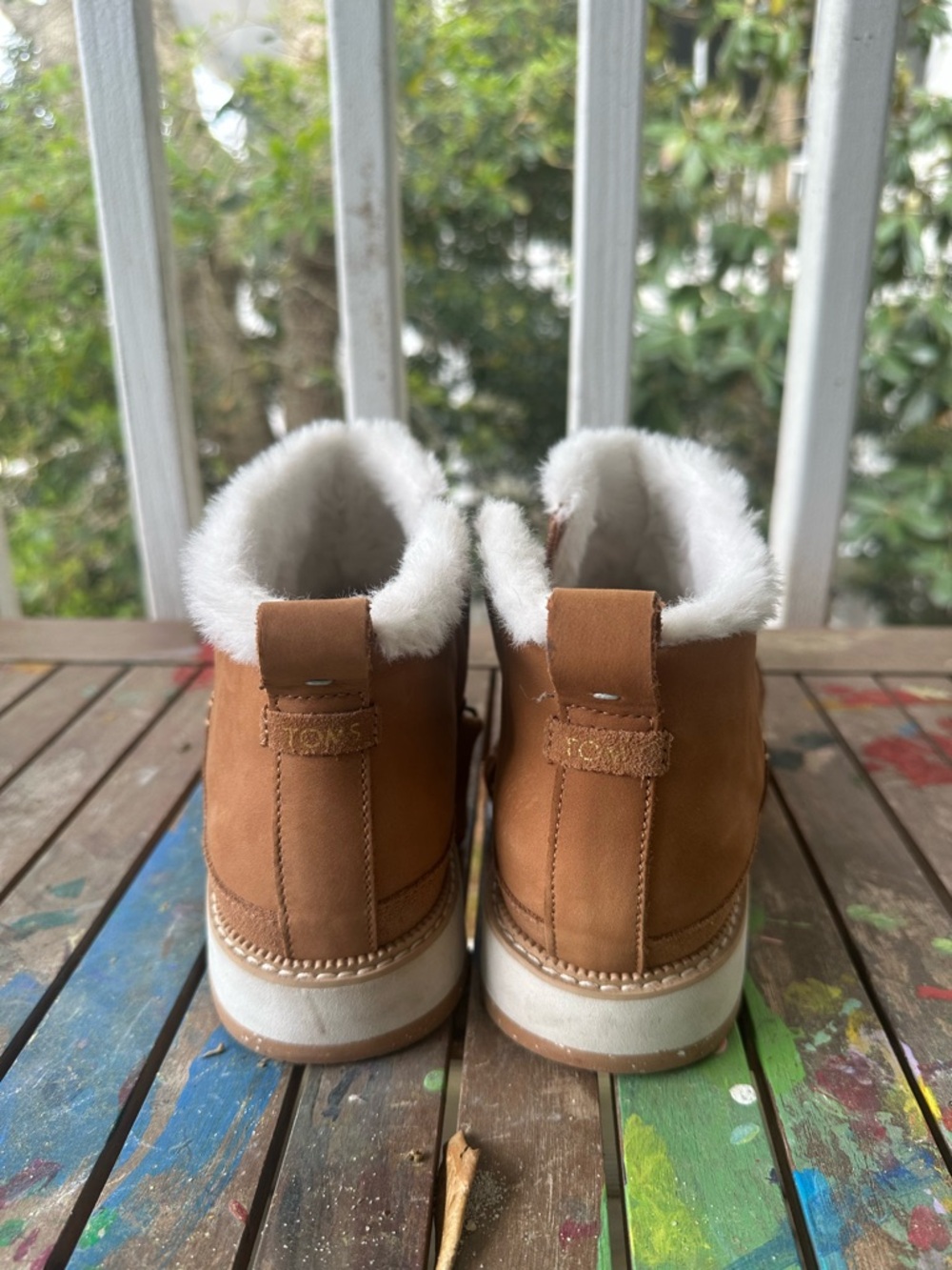 Toms Marlo Water Resistant Leather Ankle Boot - Picture 2 of 6